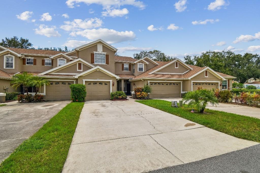 527 Spring Lake Cir., Tarpon Springs, FL 34688