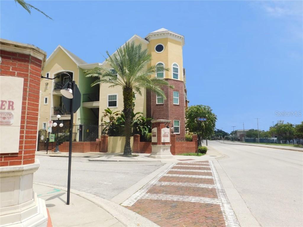 1910 E Palm Ave. #12202, Tampa, FL 33605