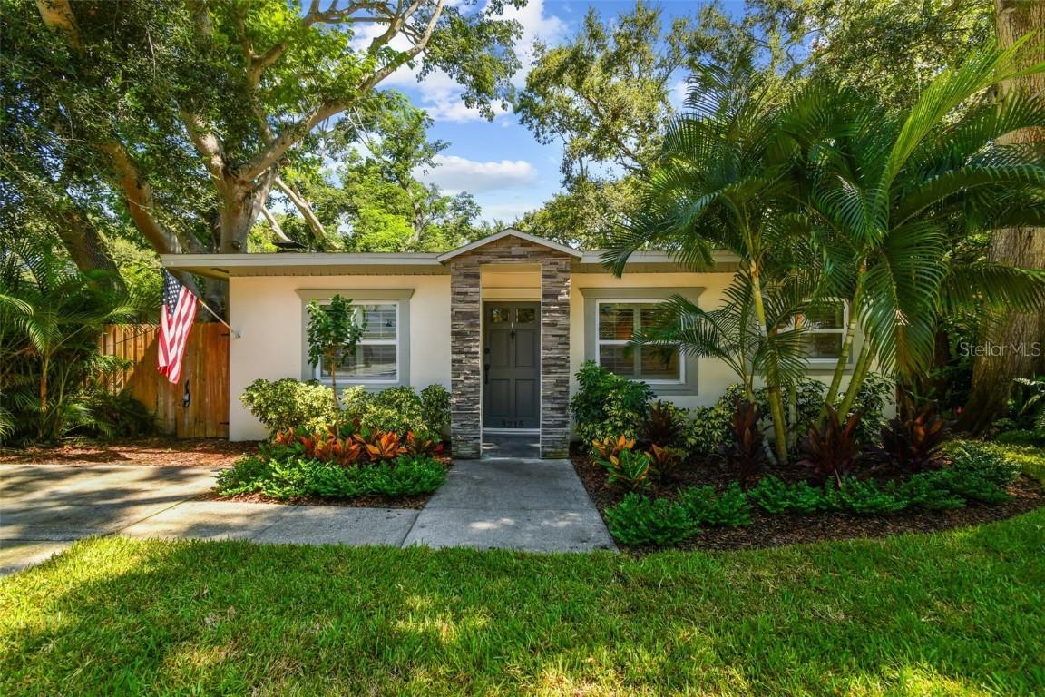 3215 W Villa Rosa St., Tampa, FL 33611