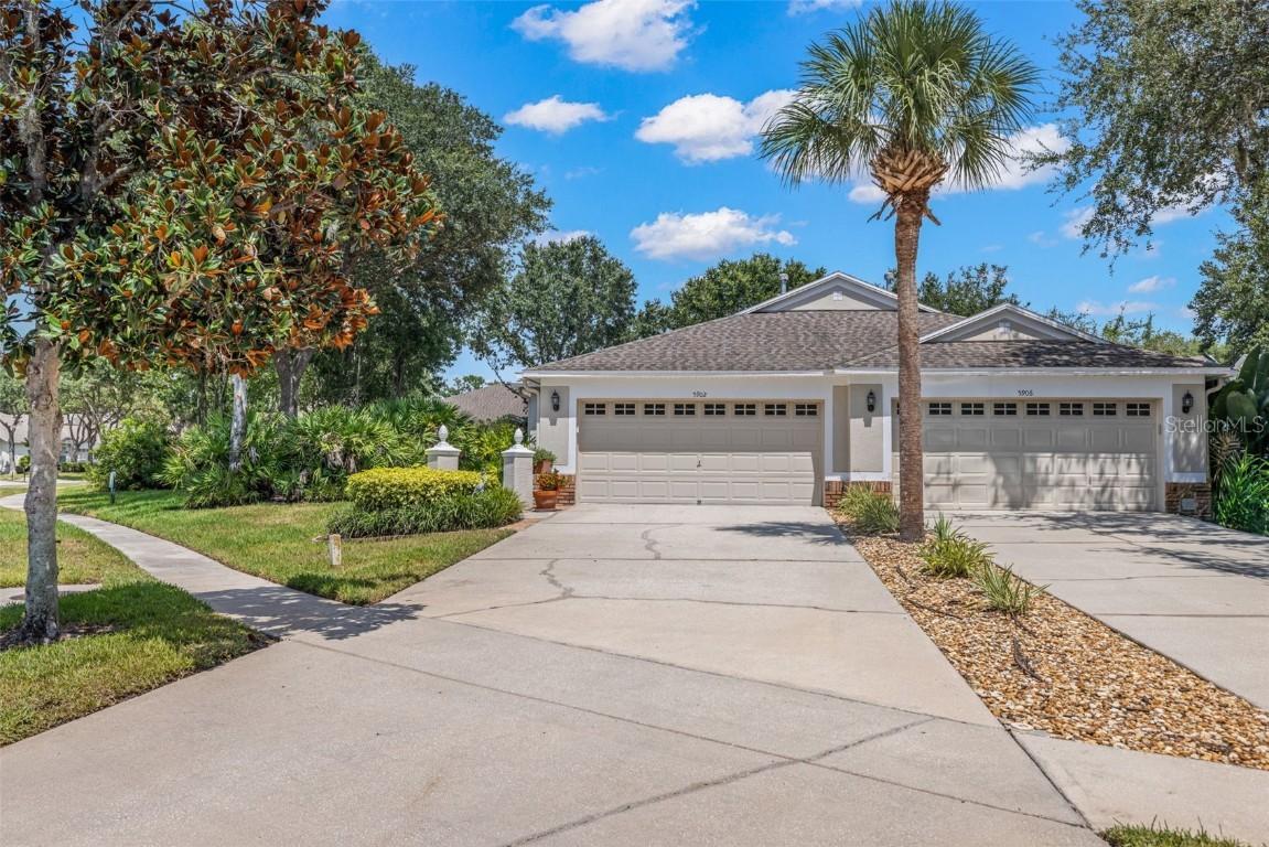 5902 Phoebenest Dr., Lithia, FL 33547