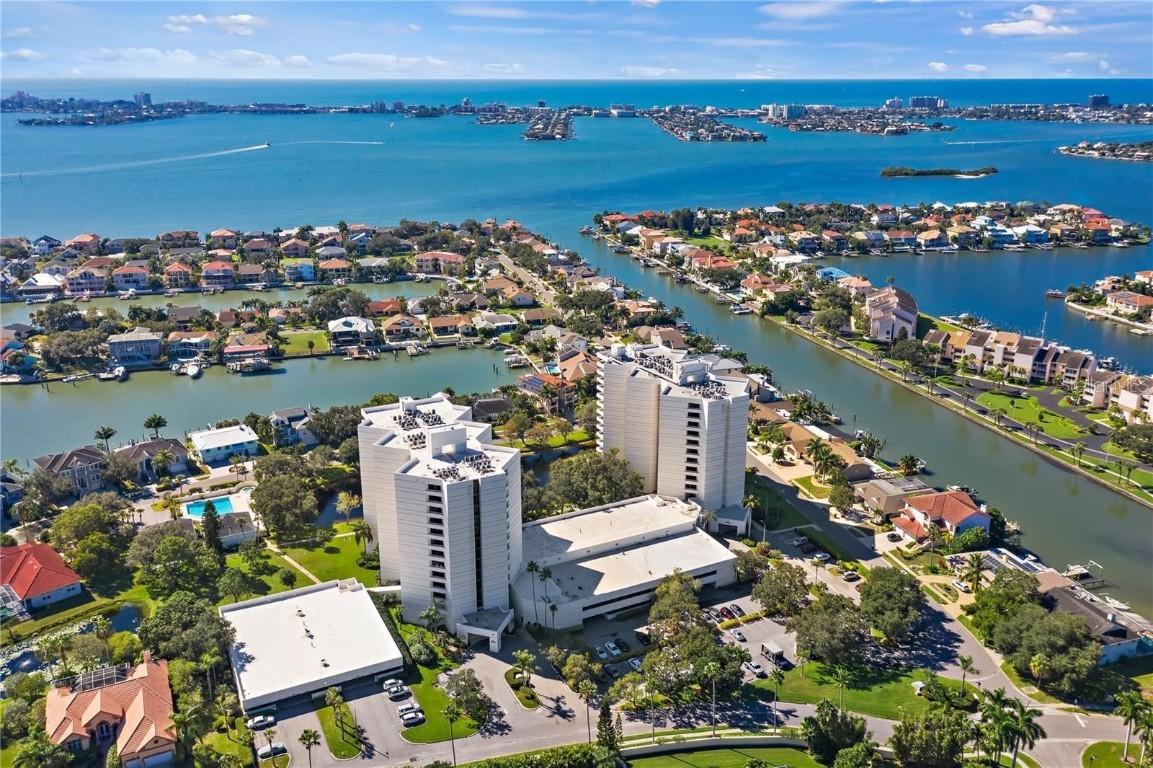 5950 Pelican Bay Plz. #202, Gulfport, FL 33707