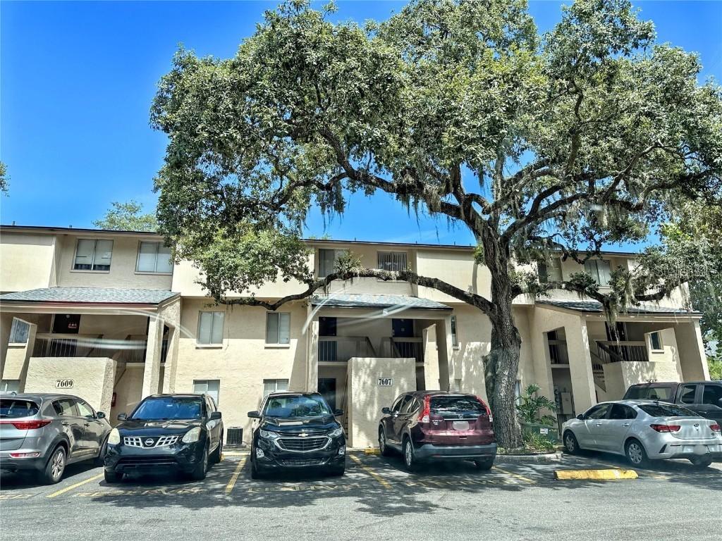 7607 Abbey Ln. #2, Tampa, FL 33617