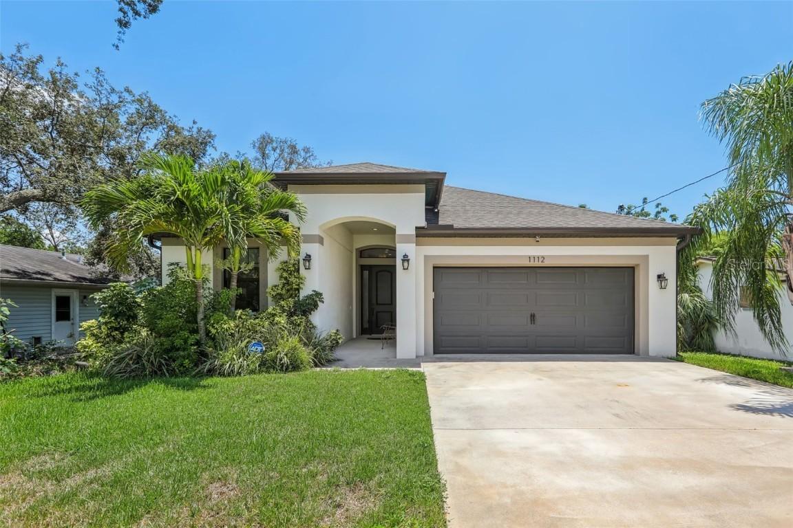 1112 E Boyer St., Tarpon Springs, FL 34689