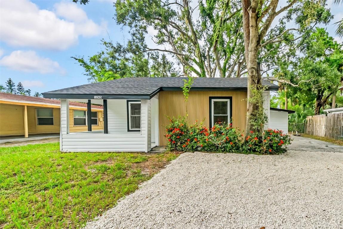 1245 Highland St., Sarasota, FL 34234