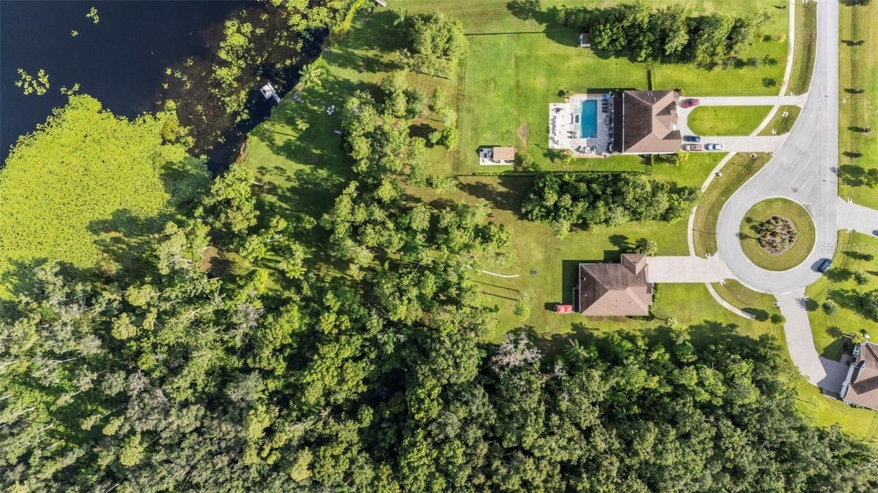 17804 Waterway Creek Dr., Lutz, FL 33549
