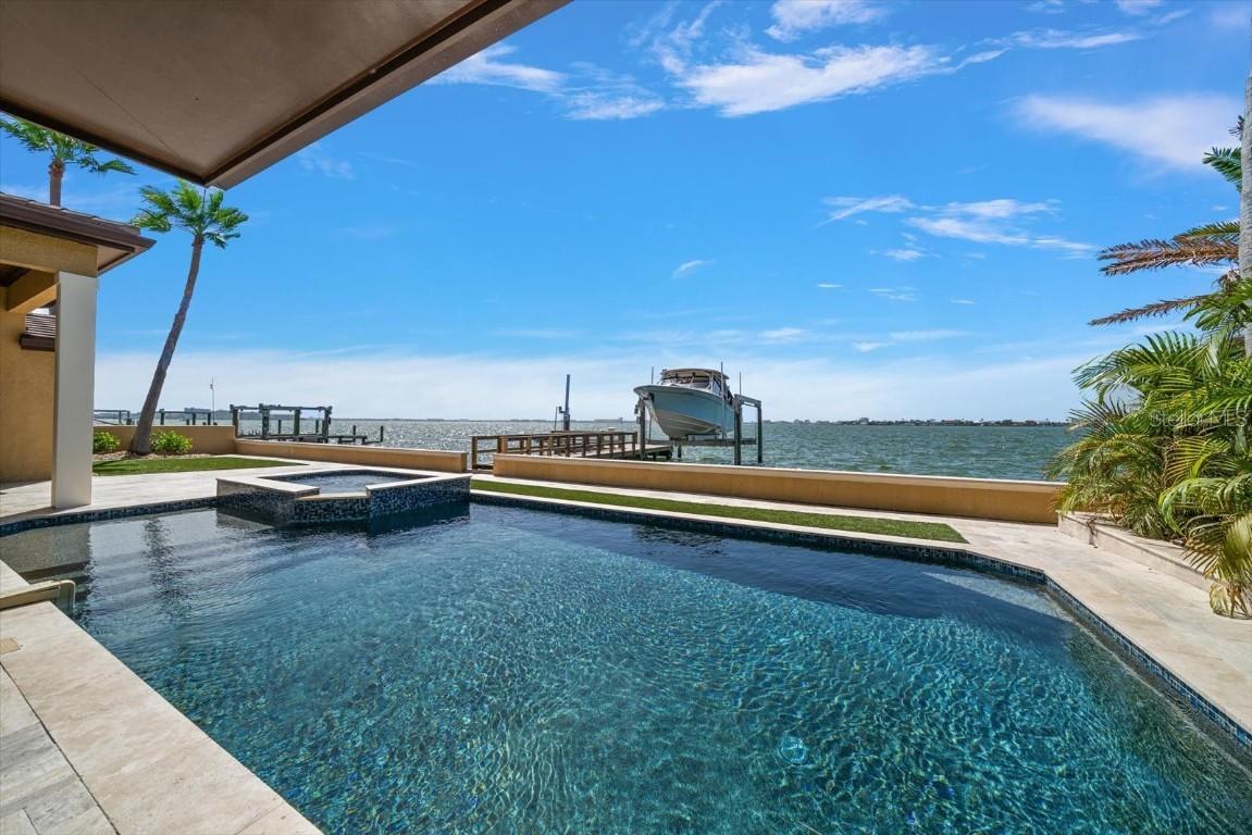 422 55th Ave., St Pete Beach, FL 33706