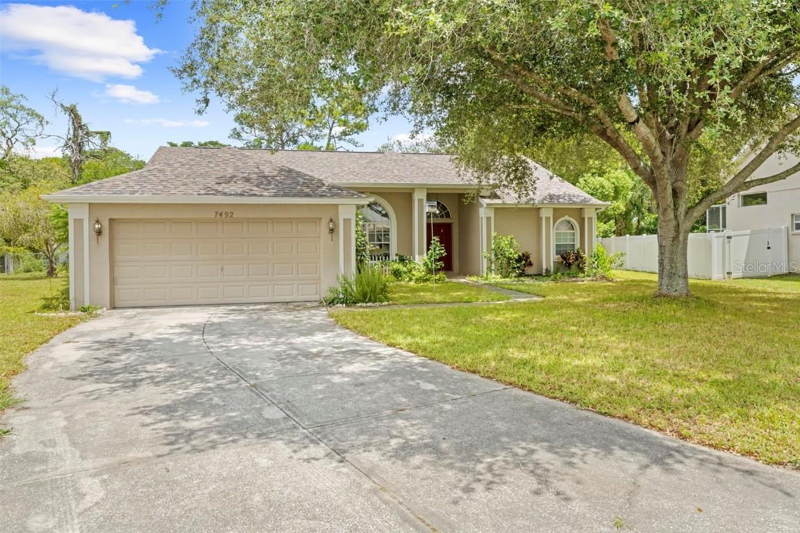 7492 Aloe Dr., Spring Hill, FL 34607
