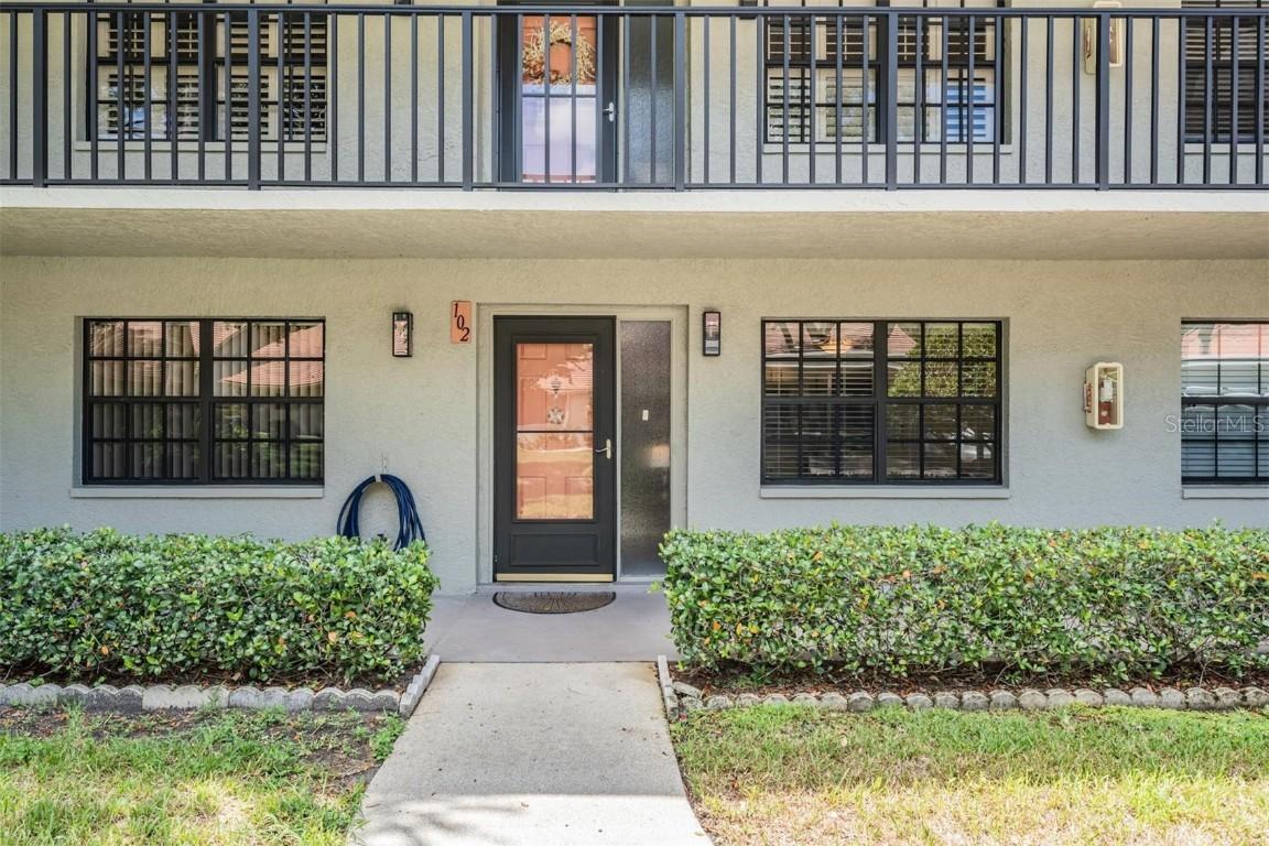 2020 Lakeview Dr. #102, Clearwater, FL 33763