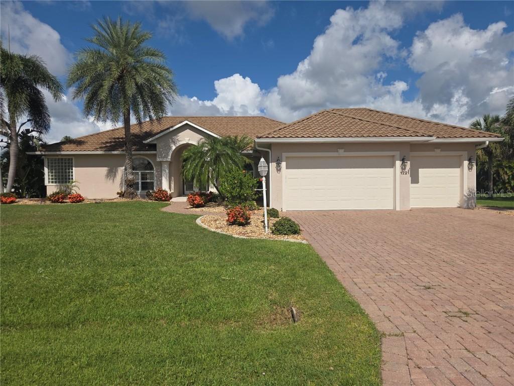1221 Peppertree Ln., Port Charlotte, FL 33952