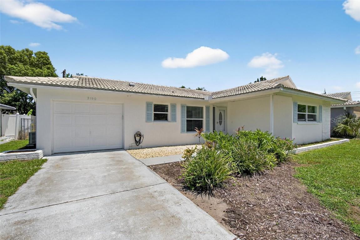 2190 Bramblewood Dr., Clearwater, FL 33763