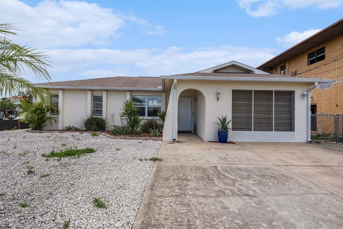 13925 Hatcher Ave., Hudson, FL 34667