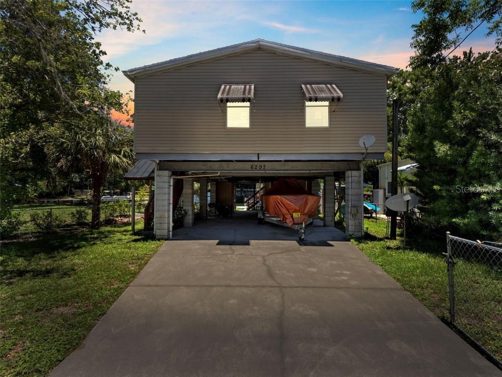 6297 Fine St., Weeki Wachee, FL 34607