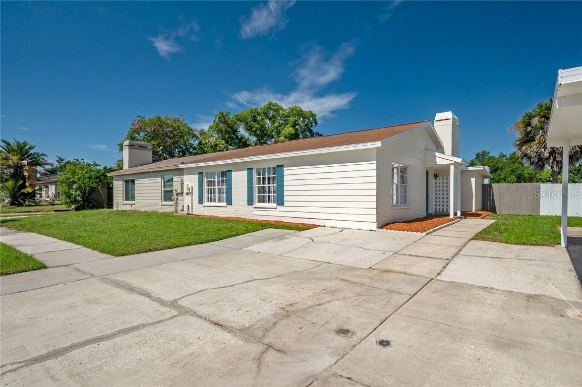1238 Coolridge Dr., Brandon, FL 33511