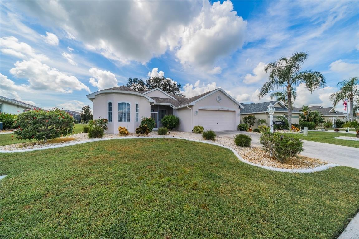 1117 Villeroy Dr., Sun City Center, FL 33573