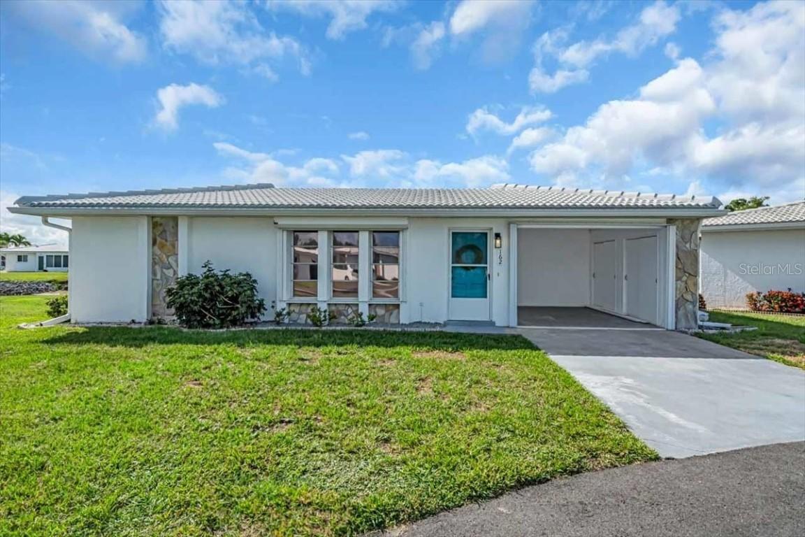 162 Circlewood Dr. #C2-7, Venice, FL 34293