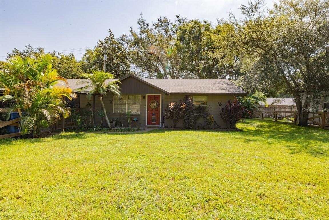 2612 S Kingsway Rd., Seffner, FL 33584