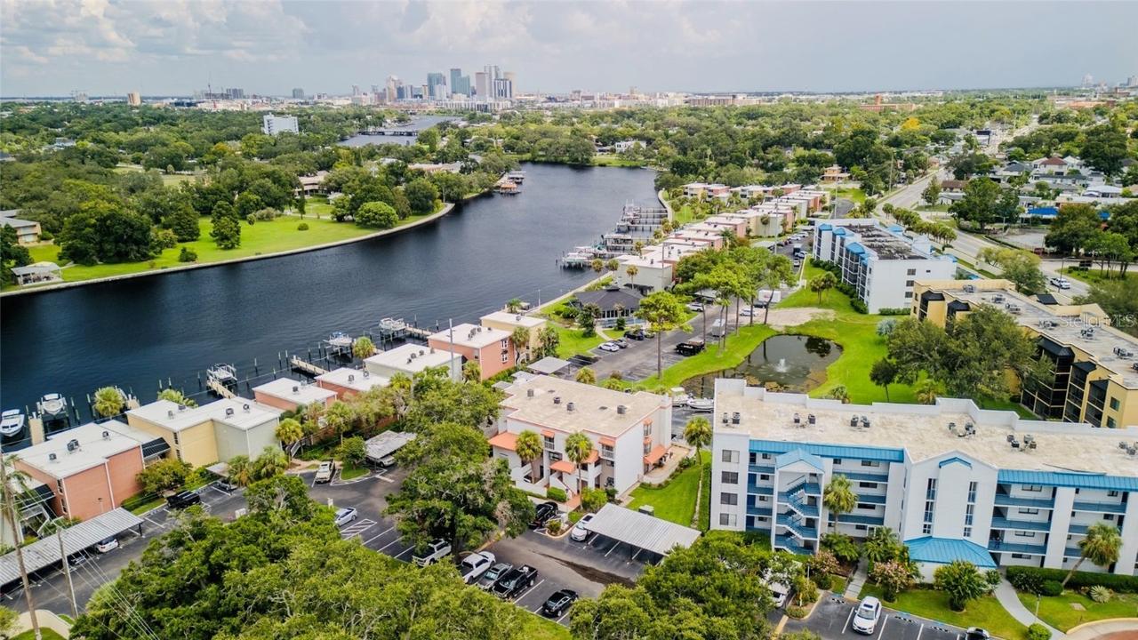 2424 W Tampa Bay Blvd. #L302, Tampa, FL 33607