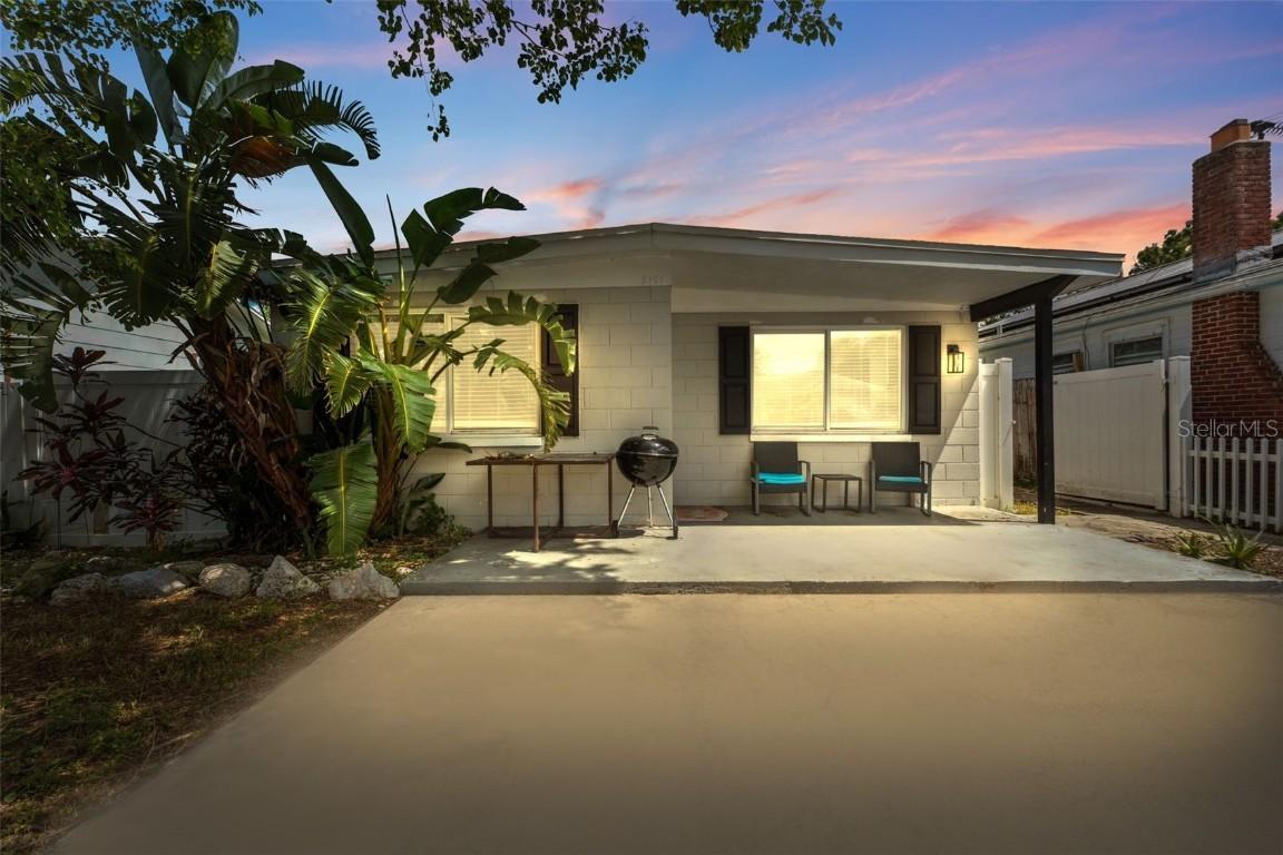 2157 Salem Ave., St Petersburg, FL 33714