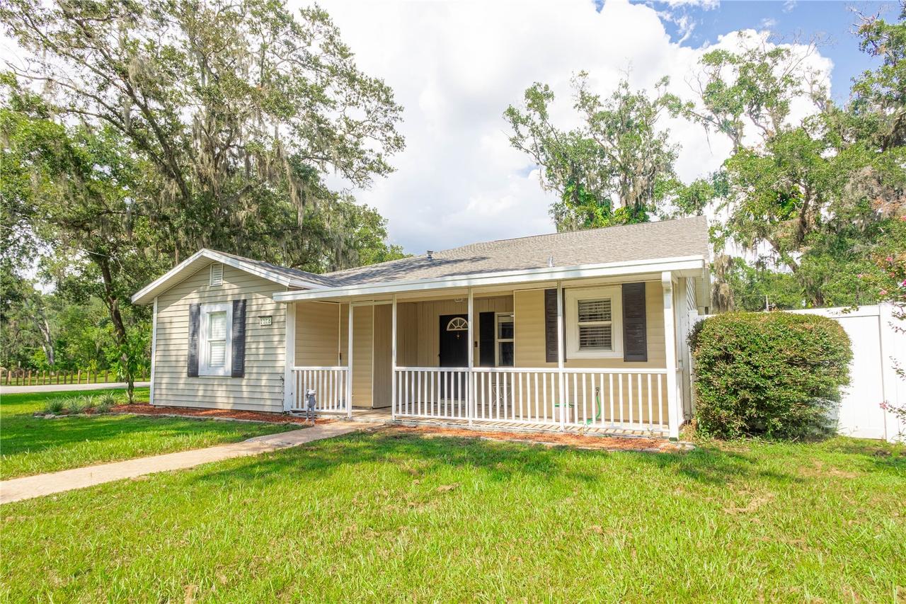 1116 N Johnson St., Plant City, FL 33563