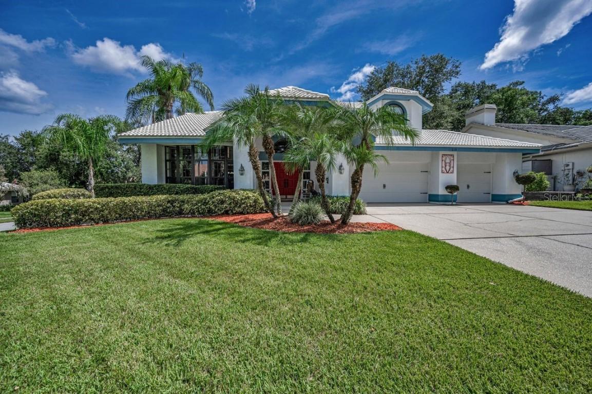 110 S Woodcreek Dr., Safety Harbor, FL 34695