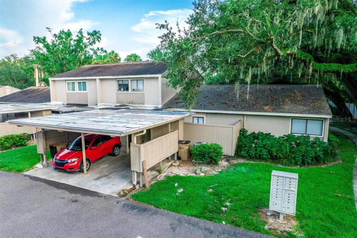 7901 Cedar Dr. #1, Temple Terrace, FL 33637