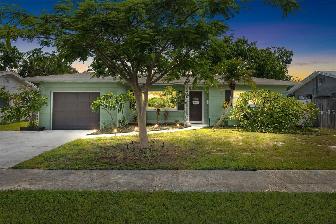 6121 4th St., St Petersburg, FL 33705