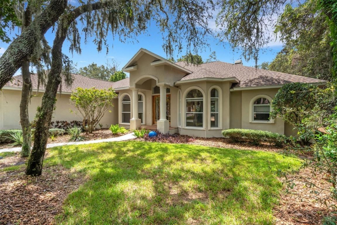17907 Burnt Oak Ln., Lithia, FL 33547