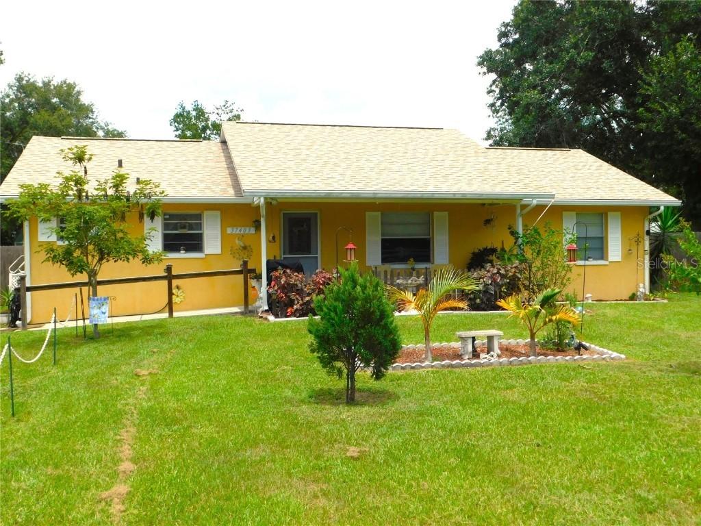 37403 Stanford Ave., Zephyrhills, FL 33541