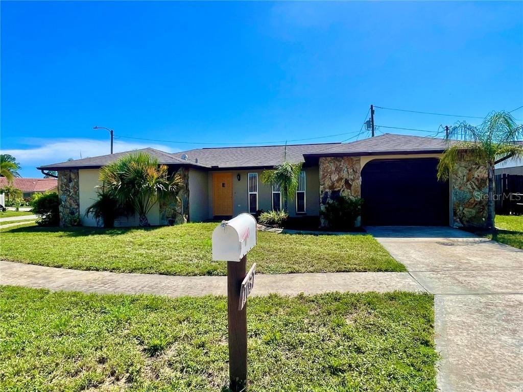 1037 Tamarac Dr., Holiday, FL 34690