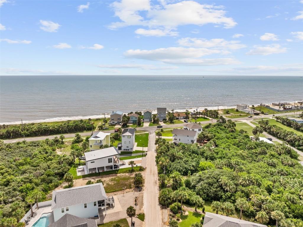 6 Westmayer Pl., Flagler Beach, FL 32136