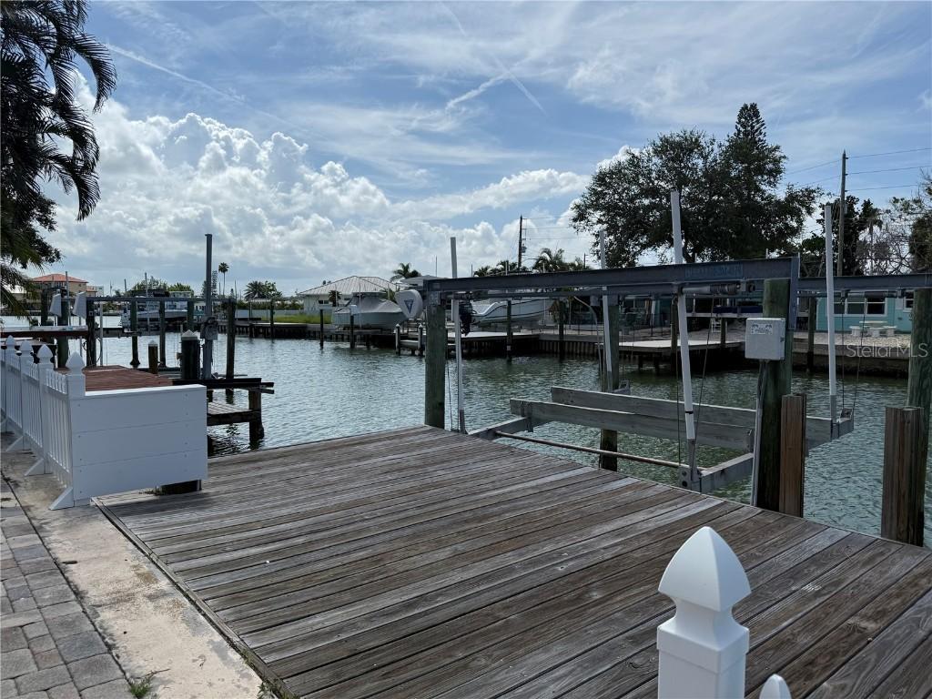 325 E Madeira Ave., Madeira Beach, FL 33708