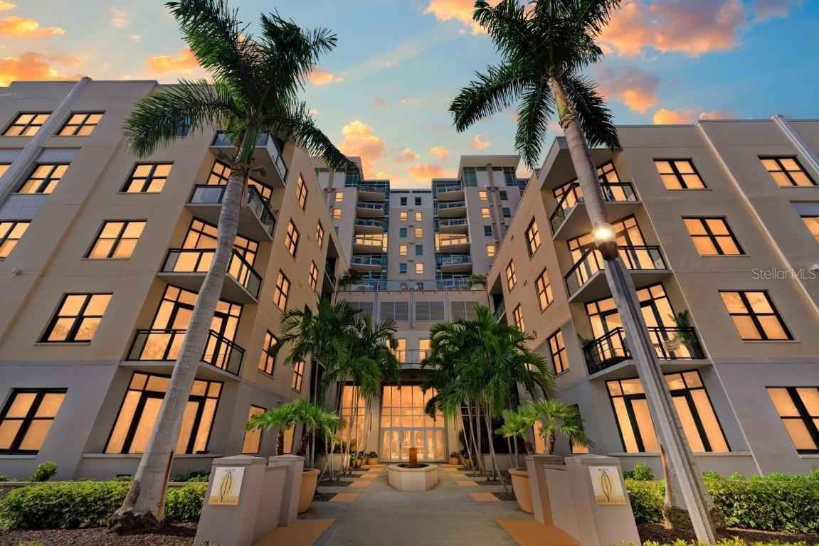 400 4th Ave. #1001, St Petersburg, FL 33701