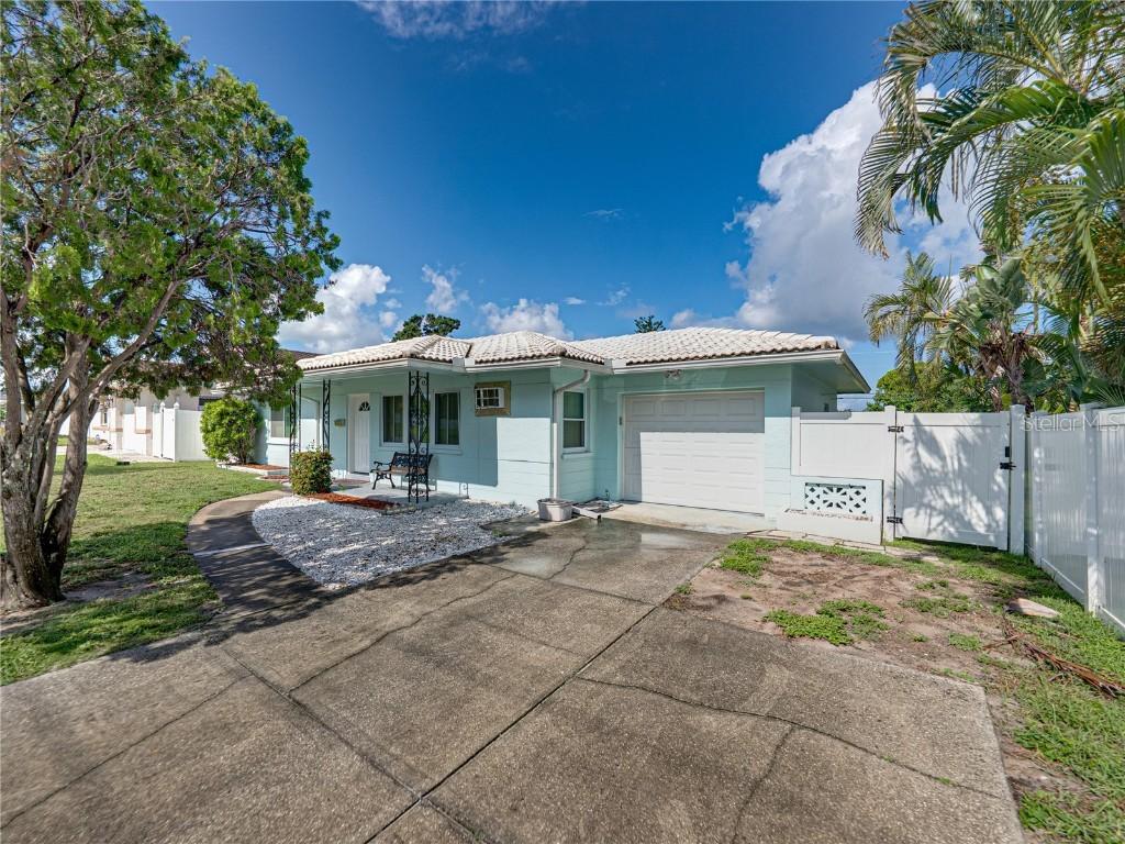 3160 52nd St., St Petersburg, FL 33710