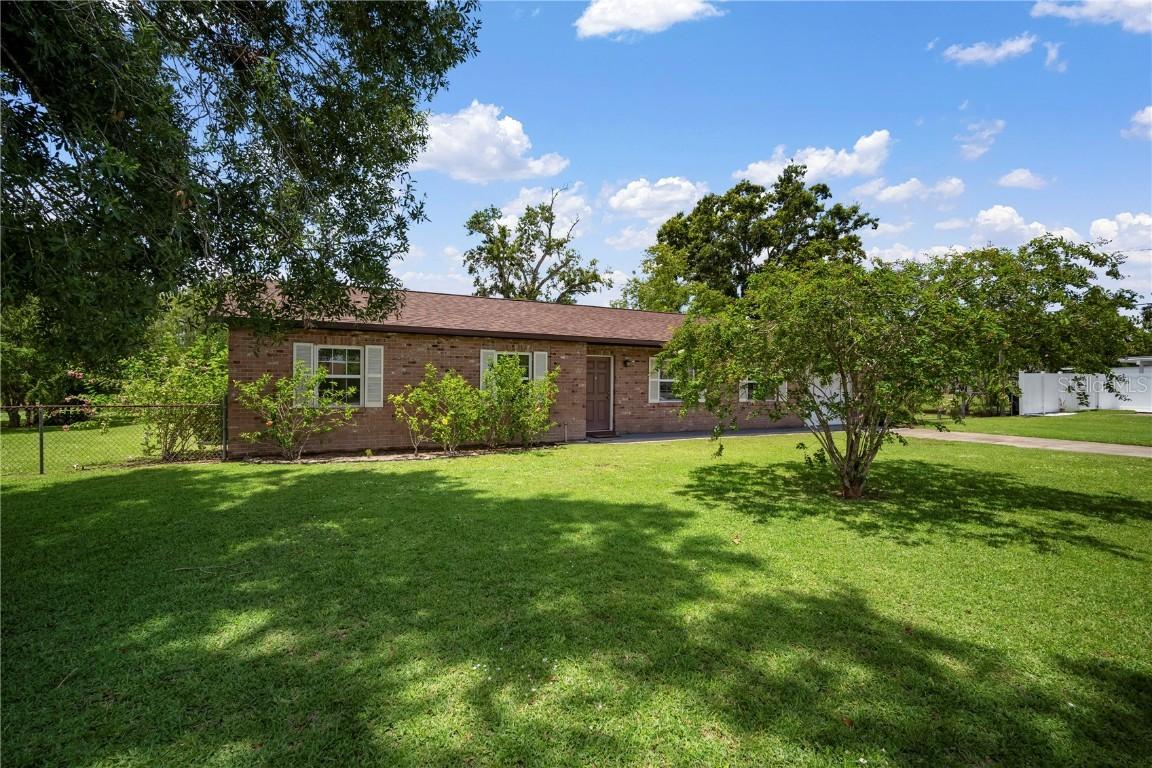807 Bama Rd., Brandon, FL 33511