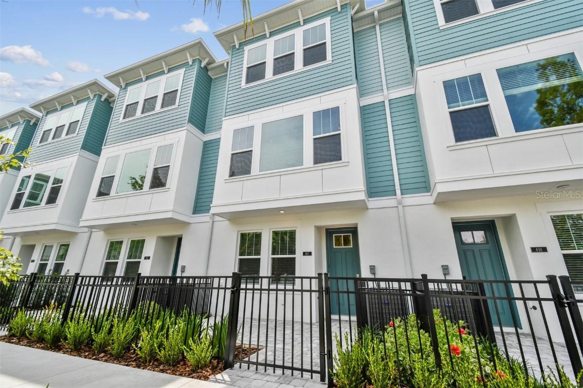 487 31st Way, St Petersburg, FL 33713