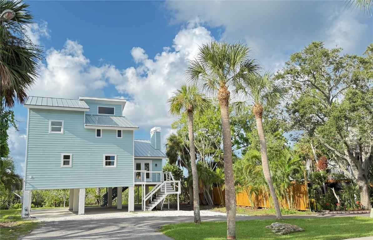 7355 138th St., Seminole, FL 33776