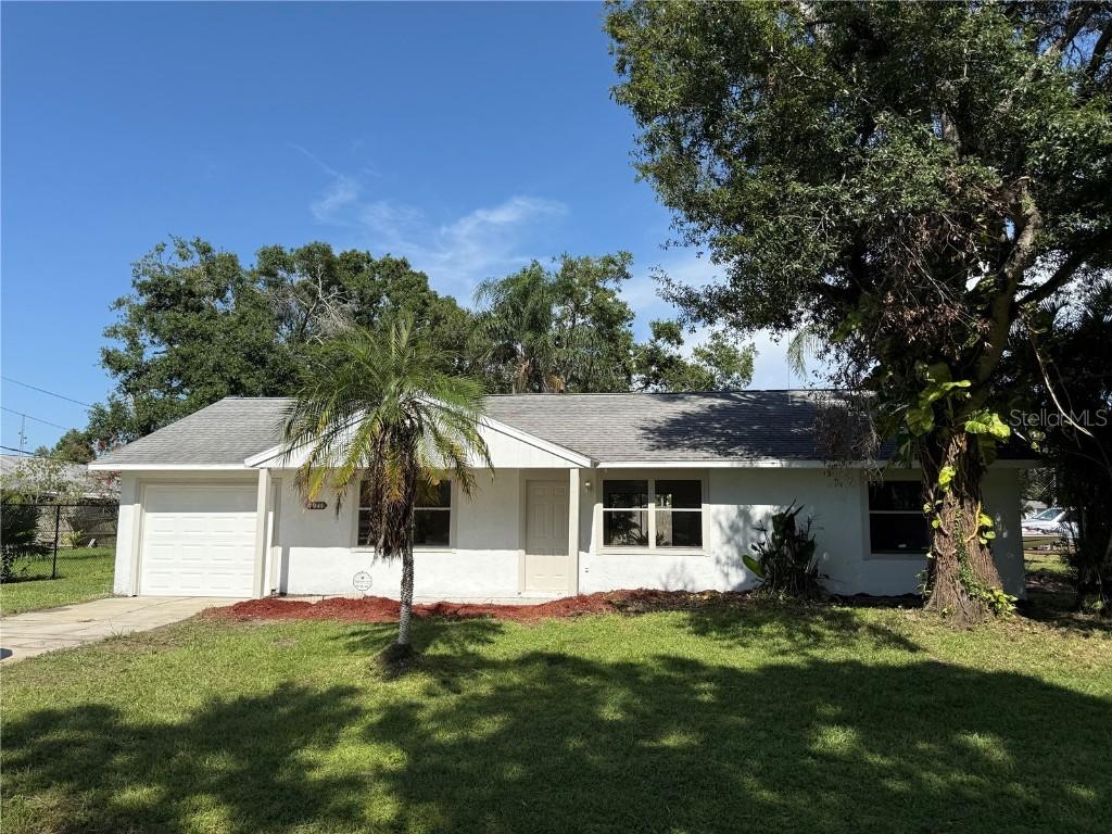 4911 18th St., Bradenton, FL 34203