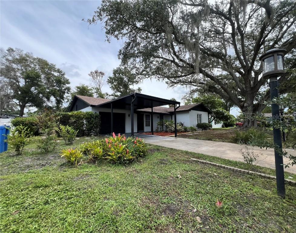 7703 W Hiawatha St., Tampa, FL 33615
