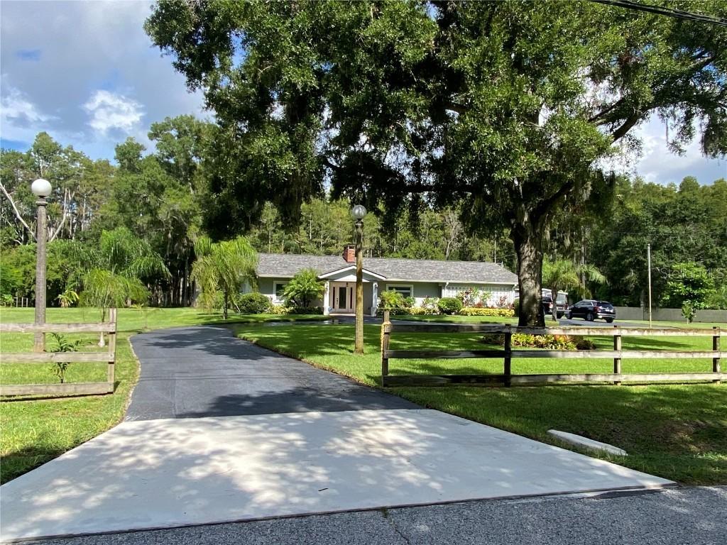 16918 Tobacco Rd., Lutz, FL 33558
