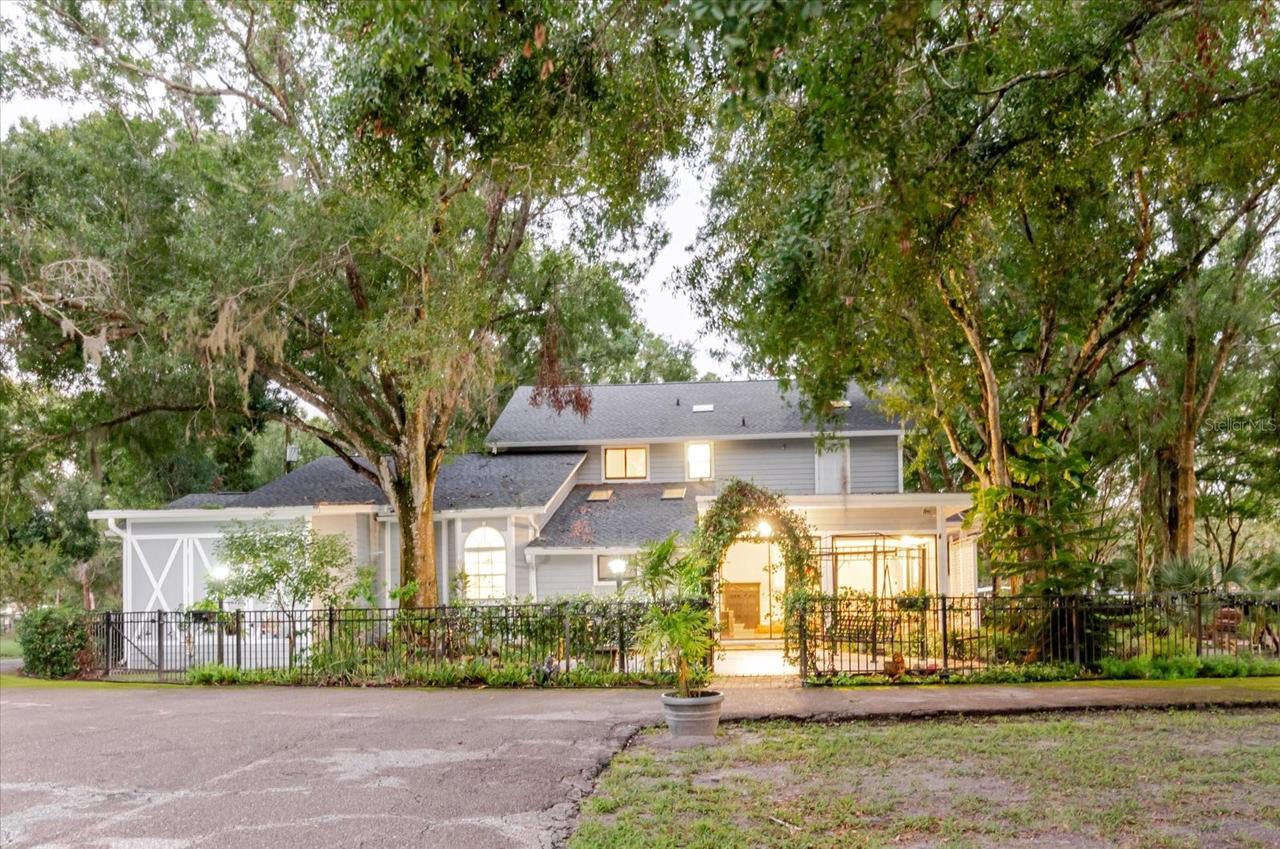 5455 Lake Le Clare Rd., Lutz, FL 33558