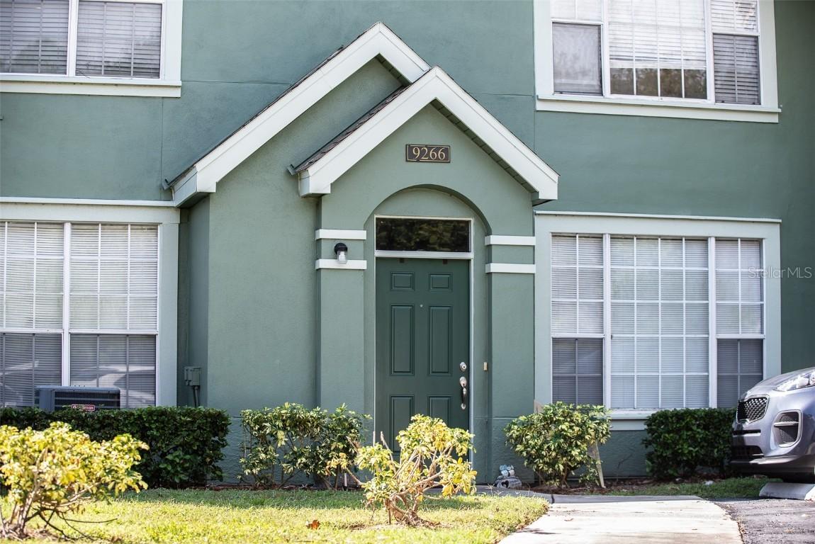 9266 Lake Chase Island Way, Tampa, FL 33626