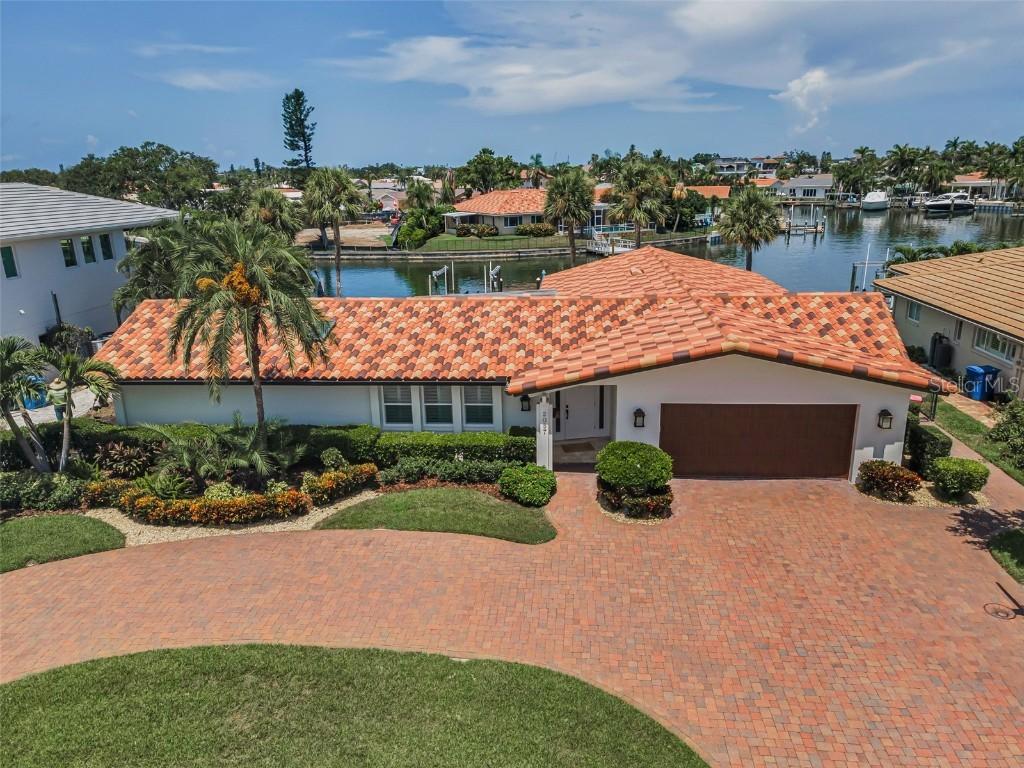 2057 Kansas Ave., St Petersburg, FL 33703