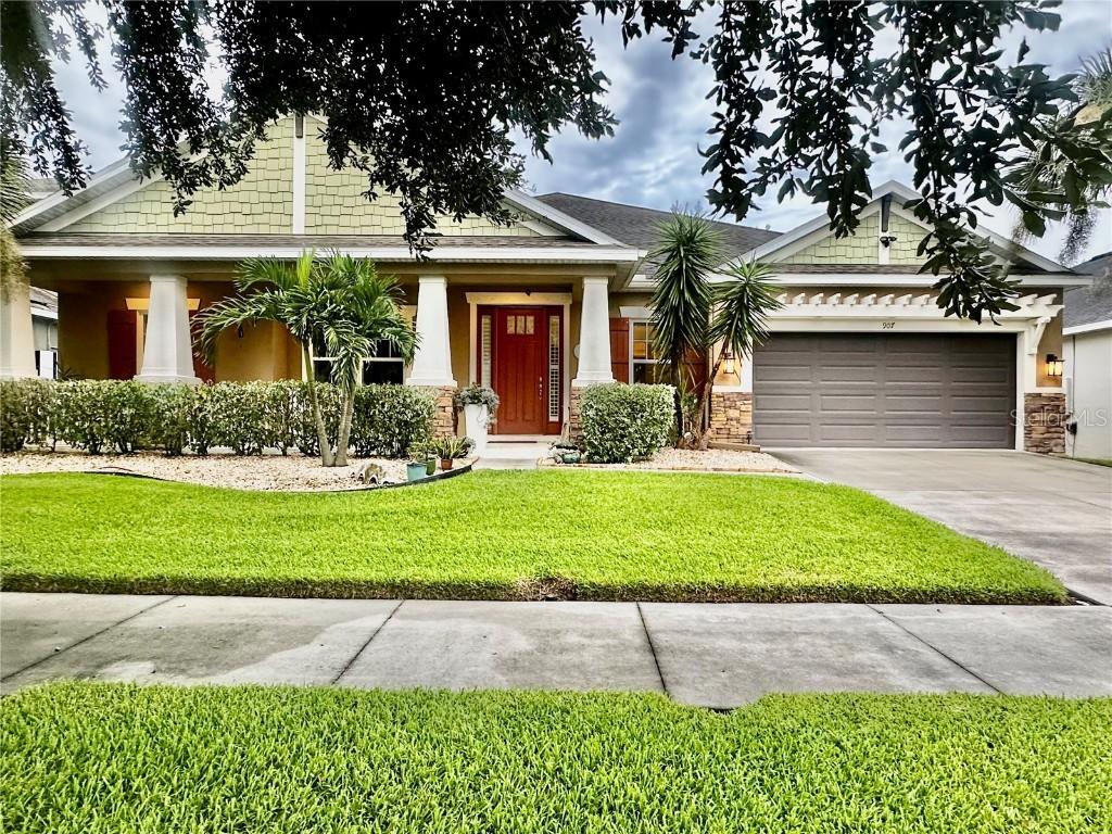 907 Heritage Groves Dr., Brandon, FL 33510