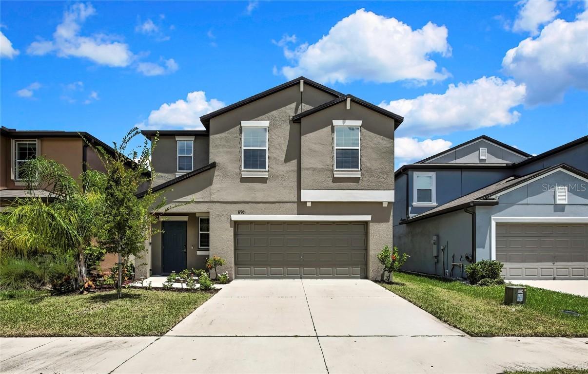 17901 Cloudless Bliss Dr., Lutz, FL 33558