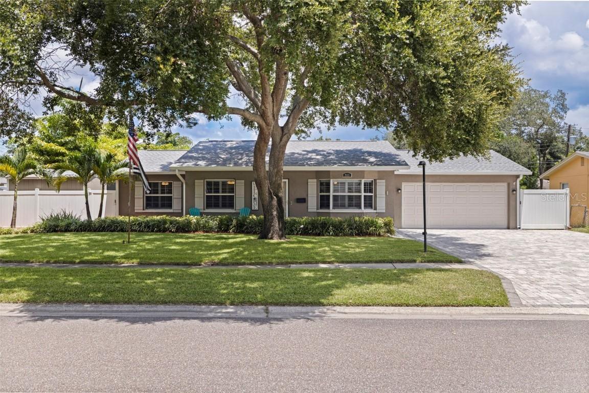 865 48th Ave., St Petersburg, FL 33703