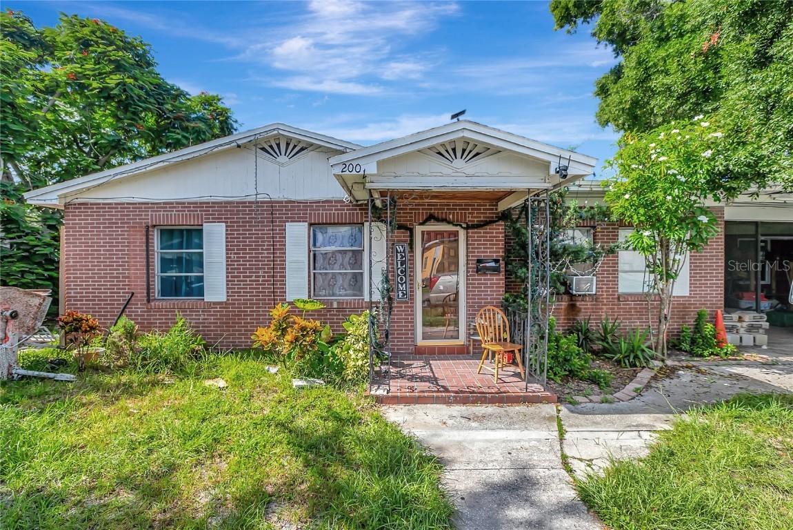 2007 Linsey St., Tampa, FL 33605