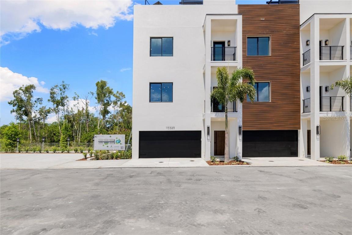 10261 2nd Way, St Petersburg, FL 33716
