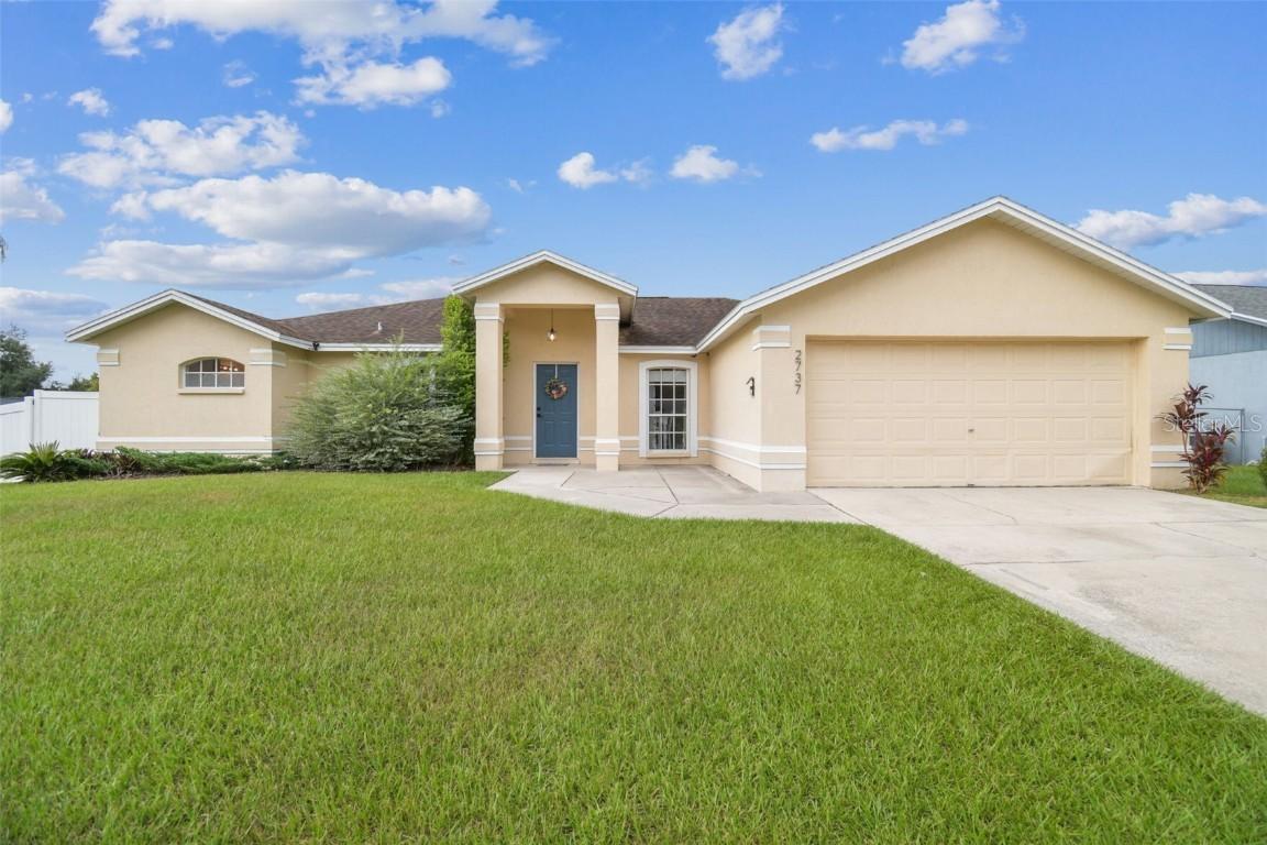 2737 Hickory Ridge Dr., Lakeland, FL 33813