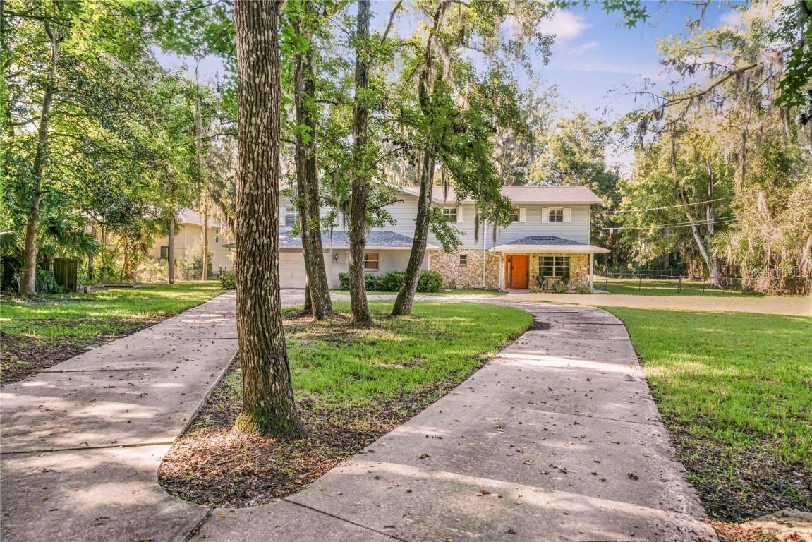 6 Winding River Ln., Inglis, FL 34449