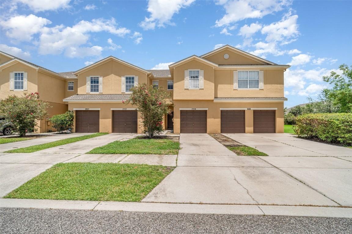 1984 Hawks View Dr., Ruskin, FL 33570
